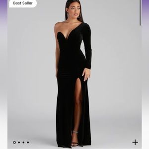 Windsor Cheyenne Formal One Shoulder Velvet Dress